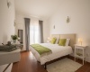 2 Twin Beds